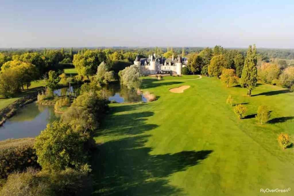Gite Chalet-Piscine "Belle-Etoile" Touraine Anjou クルセル・ドゥ・トゥレーヌ エクステリア 写真